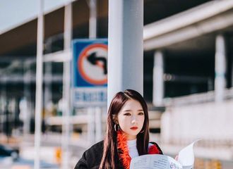 [新闻]190226 孟美岐巴黎岐遇启程大片出炉 魅力满分的新兴时尚Icon