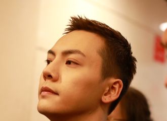 [分享]190227 纯天然无添加的美颜 陈伟霆无精修生图分享