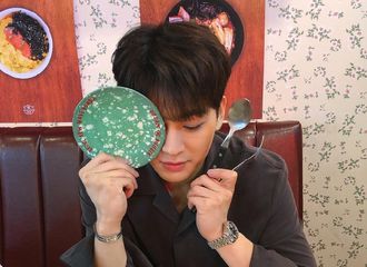 [新闻]190522 宋尹亨又晒美食  今天又是美食家尹亨！