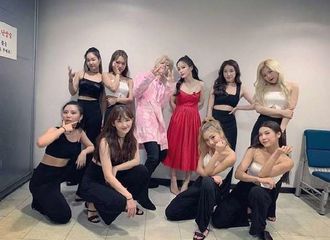 [新闻]190602 韩彬、年糕妹子合照，两个人都很棒哦是神仙合作呢！