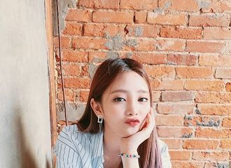 [新闻]190603 米妮的花美貌,夏日里最清新的嘟嘴小可爱~
