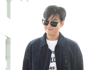 [新闻]190618 李敏镐退伍后首次公开行程，仁川机场里耀眼的一道光，瞩目的机场时尚