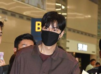 [新闻]190622 李敏镐结束海外行程由巴黎返韩，首次公开行程顺利归来！