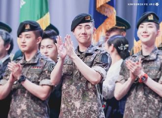 [新闻]190622 军装圣圭帅气亮相，愿Leader之后每天也能开开心心的！