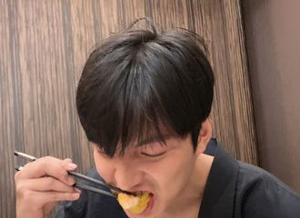 [新闻]190625 李敏镐,在台湾出现的雕塑美男...每一瞬间都是画报人生