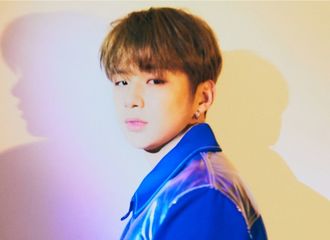 [新闻]190723 姜丹尼尔solo出道专辑《color on me》预售量突破45万张