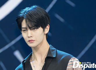 [新闻]190724 裴珍映所属组合CIX今日举办新专发行Showcase，新曲《Movie Star》初舞台公开