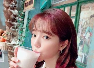 [分享]190803 Sunny“说到夏季，就是听少女时代《party》的季节呢”
