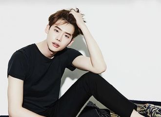 [新闻]190806 李钟硕扩大演艺事业，所属社引入演员！