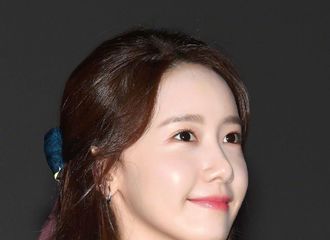 [新闻]190811 林允儿-曹政奭等出席《EXIT》首尔舞台问候活动