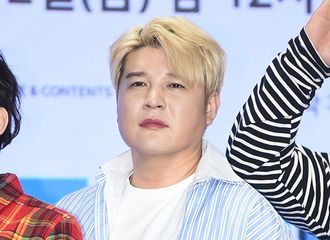 [新闻]190812 厂牌方回应“神童因健康原因中断演艺活动，为了不影响下半年SUJU活动”