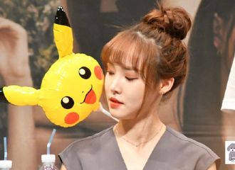[新闻]190813 超可爱的东京签售会现场，快来PICK一个女朋友吧