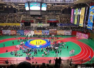 [分享]190815 镜头感超强宋雨琦：你！被我抓到咯~