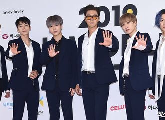 [新闻]190824 帅气 Junior！老少年今日现身K-WORLD FESTA ​红地毯现场 