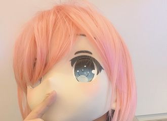 [新闻]190829 黄子韬INS更新 粉色假发cosplay韬上线