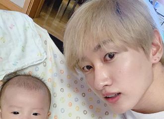 [分享]190913 两个都是宝宝~银赫舅舅跟小侄子有爱互动