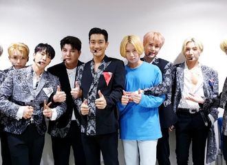[分享]191021  金希澈探班人气歌谣录制 Super Junior完整体聚齐！