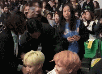[分享]191026 圭贤-银赫前往观看Winner演唱会 被粉丝火眼金睛捕捉