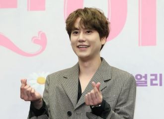 [新闻]191030 曺圭贤确定出演音乐剧《笑面人》，票房王归来