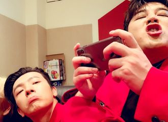 [分享]191103 30代男孩子们的友谊真可爱啊！东嘿童童搞怪同框