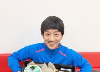 [新闻]200318 黄致列在《Player 2》中发光的艺能感“多亏了享受的样子观众也没有负担地笑了出来”