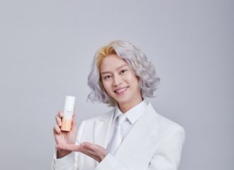 [新闻]200328 “干净王 金希澈”正式成为卫生品牌WHIA首个新代言人