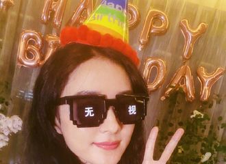 [新闻]201016 工作室发布赵丽颖生日派对花絮视频 未来的也要一直笑的开心