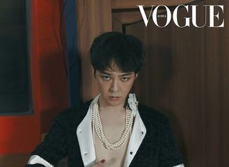 [新闻]201027 权志龙《VOGUE》采访“20多岁时写的很多歌曲都是日记，融入我的经验”