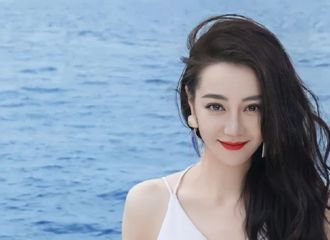 [新闻]210227 随手截图都是大片质感！安慕希公开迪丽热巴全新广告大片