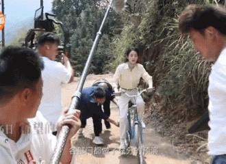 [新闻]210420 《理想照耀中国》发布杀青特辑 赵丽颖饰演的雷金玉新镜头曝光