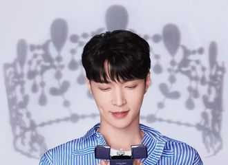 [分享]210513 代言人张艺兴高清美图请查收，独具一格的法式浪漫