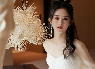 [新闻]210606 赵丽颖身穿高定纱裙现身见面会 童话里走出来的白月光女神光临西安