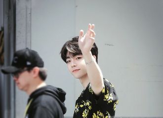 [新闻]210607 陈立农录制《姐妹俱乐部》两日路透送达 元气少年开工和下班一样活力满满