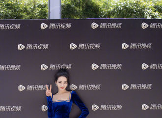 [新闻]210608 迪丽热巴更博晒绝美活动照 结束工作打卡下班