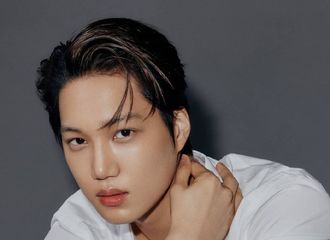 [新闻]210611 KAI X BOBBIBROWN宣传图释出，独一无二的男性魅力！