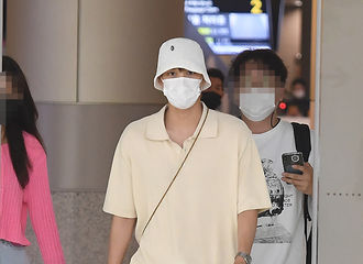 [新闻]210623 EXO KAI 结束新综艺拍摄返回首尔...氛围终结者