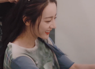 [新闻]210624 迪丽热巴生日派对拍摄花絮分享 所有美好尽收眼底