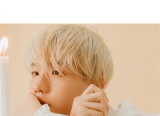 [分享]210626 伯贤新周边《BAEKHYUN: Special Merchandise》预览释出，6月28日发售