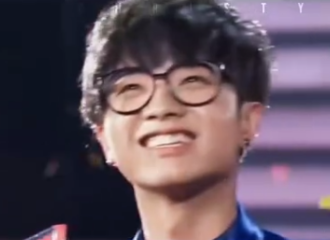 [分享]210629 花火浪漫故事的起点 华晨宇海选八周年快乐！