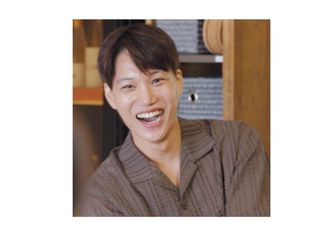 [分享]210703 《牛岛酒馆》官网释出KAI简介“无所不能以一当百忙内KAI”