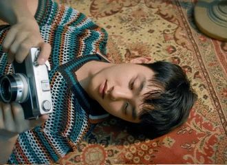 [新闻]210715 EXO D.O. 首张个人专辑的主打曲《Rose》...参与作词