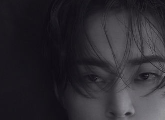 [新闻]210723 EXO XIUMIN“想要表现好《Hadestown》，我内心有着多样的面貌”