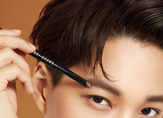 [分享]210804 KAI×BOBBI BROWN《Wkorea》美妆画报大片公开！