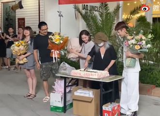 [新闻]210806 《恋恋剧中人》小鬼单元今日凌晨杀青 今后继续把更多的时间花在音乐上吧！