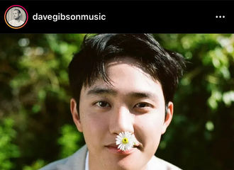 [分享]210818 格莱美提名作家Dave Gibson提及“非常自豪能为D.O.《Dad》作出贡献”
