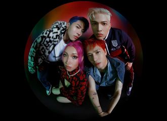 [新闻]210829 PANTHEPACK发布新单曲 《BUZZ》：我们只是觉得抛出一些歌曲会很有趣