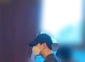 [分享]210830 网友分享俊勉偶遇记，去看后辈音乐剧去了！