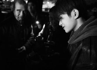 [新闻]211110 限定版舞台玺今日双11狂欢夜登场。