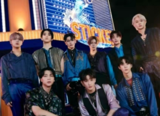 [新闻]211201 NCT 127，《Sticker》美国“Billboard 200”连续10周进榜