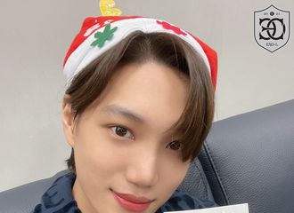 [新闻]211225 EXO成员们的圣诞祝福送达